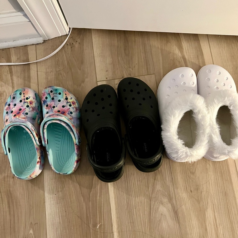 CROCS Multicolor, Black, and White Mules & Clogs
